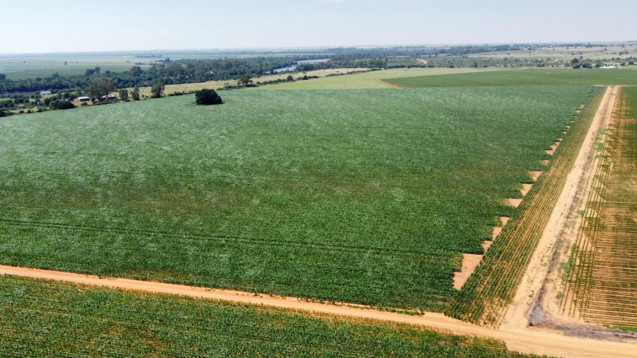 Commercial Property for Sale in Leeudoringstad North West